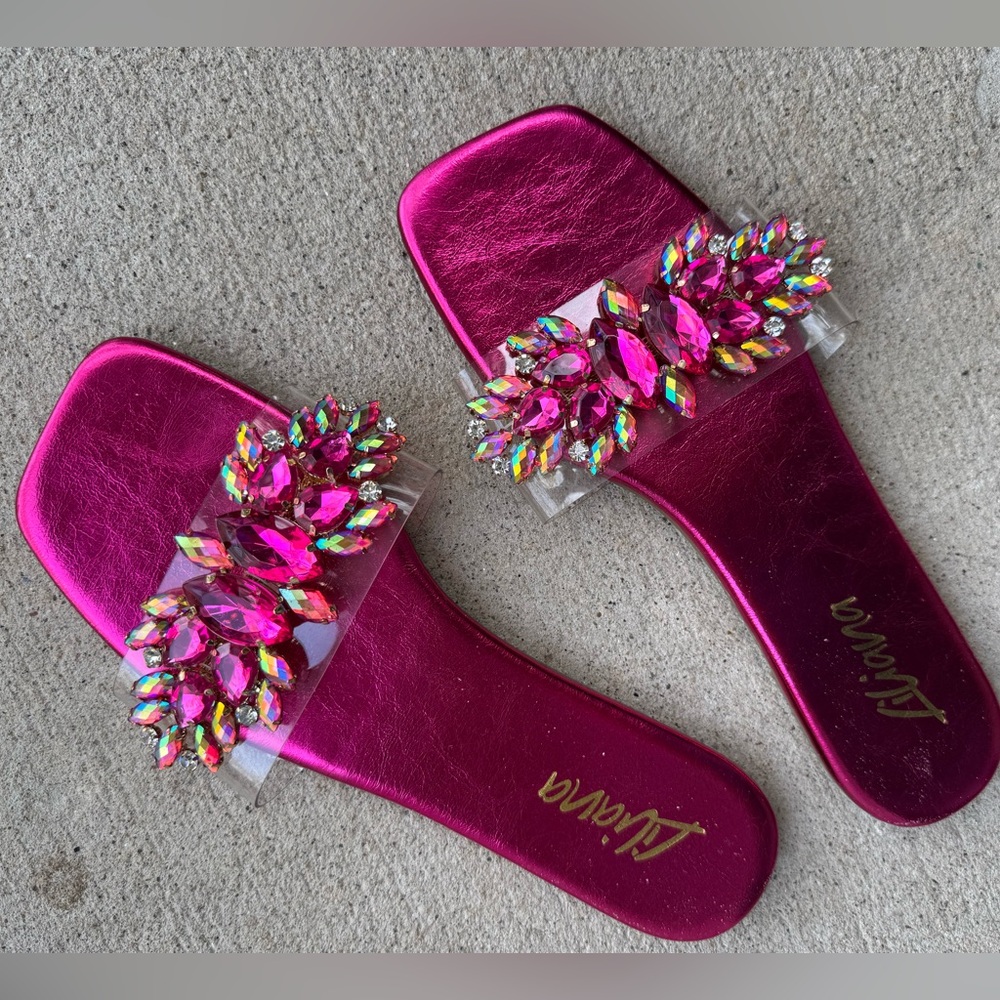 AWESOME FUN pink metallic embellished sparkle sandals. SIZE 9.